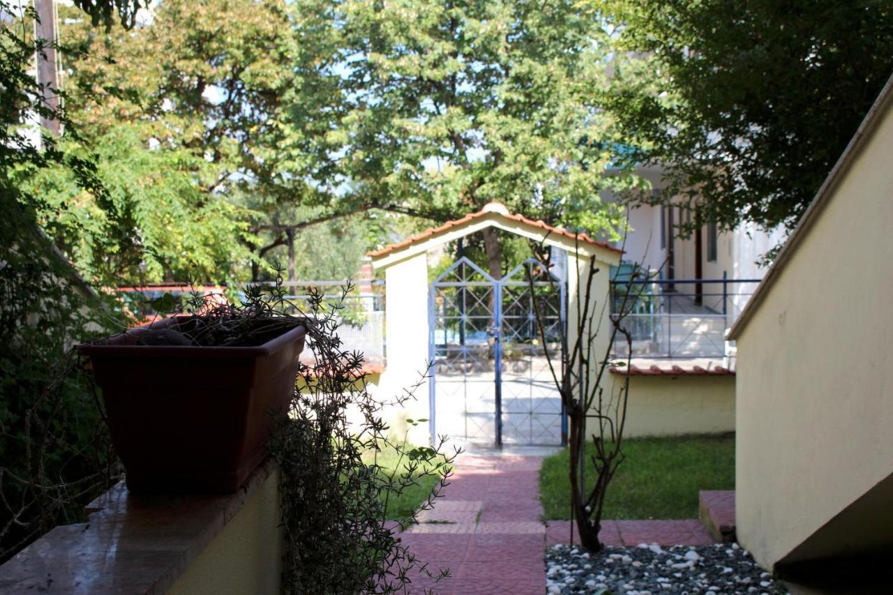 Litsa-Studio Nea Iraklitsa Exterior foto